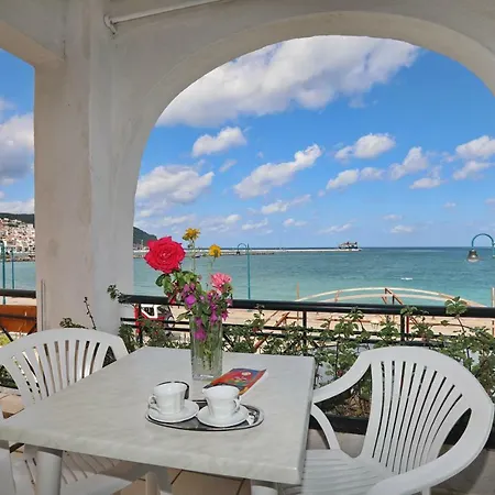 Гостевой дом Mamma Mia 3*